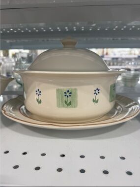 Pfaltzgraff Cloverhill Floral baking dish